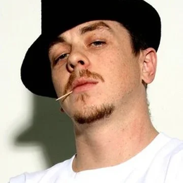 Click here to unveil the secret details of Sid Wilson Biography: #0 from slipknot. From childhood to successful actor and musician and crazy love story. Everything to know.